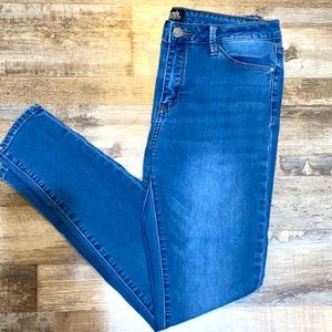 Simple Society women’s Jeans (size11)